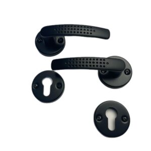 poignée de porte elona noir sur rosace avec rosace trou cylindre pack europe.